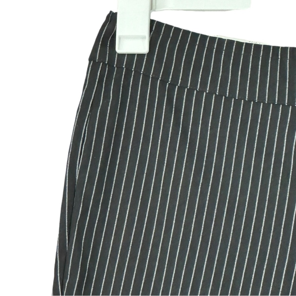 Who What Wear Women’s High Rise Stretch Cropped Pinstripe Pants Black/White Sz 8 - Picture 2 of 10
